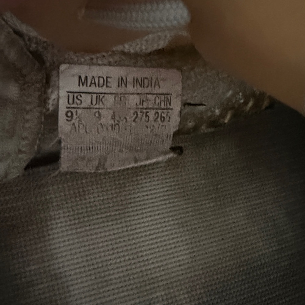 Adidas Yeezy 350 Boots - Picture 7 of 8